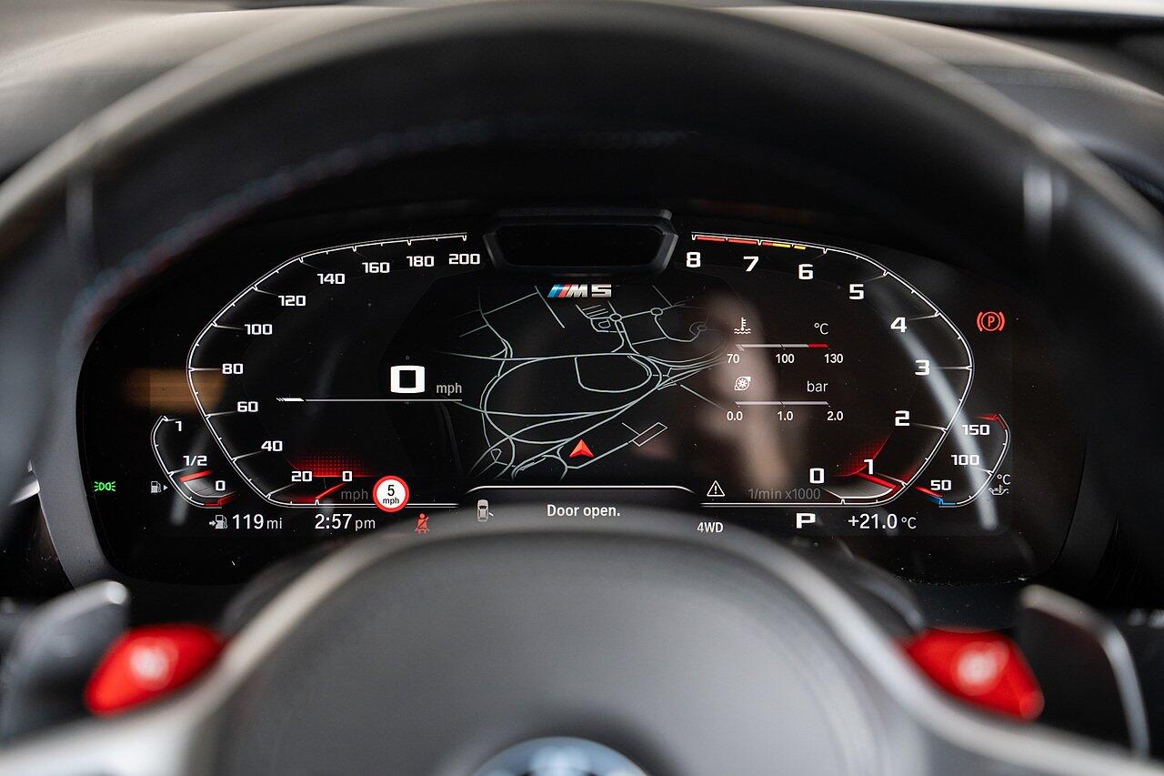 BMW M5 view 37