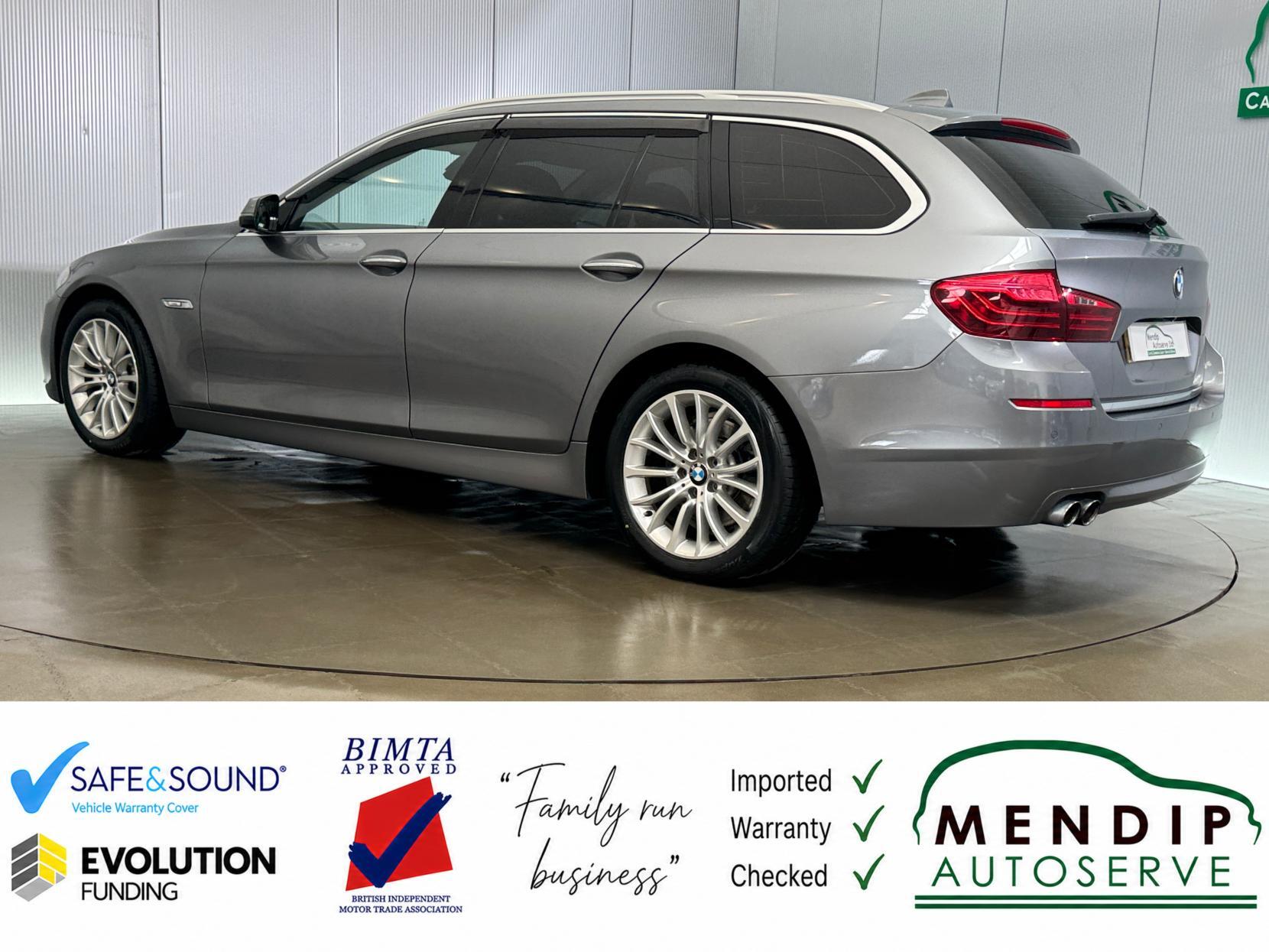 BMW 5 Series view 9