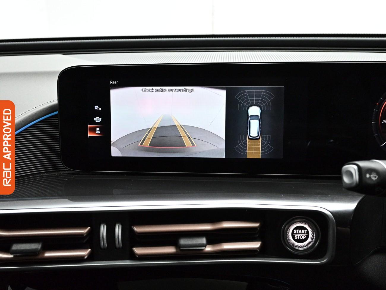 Mercedes-Benz Eqc view 18
