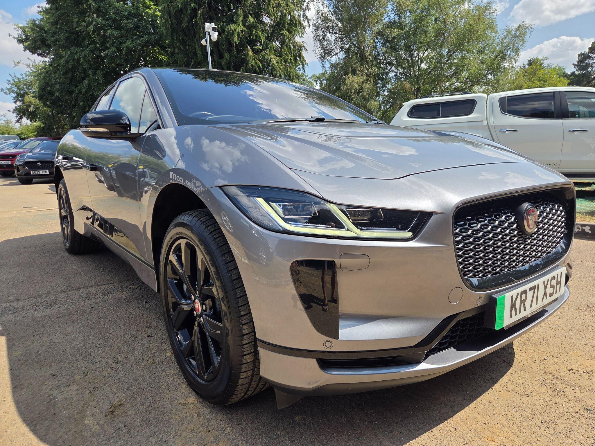 Jaguar I-Pace view 10