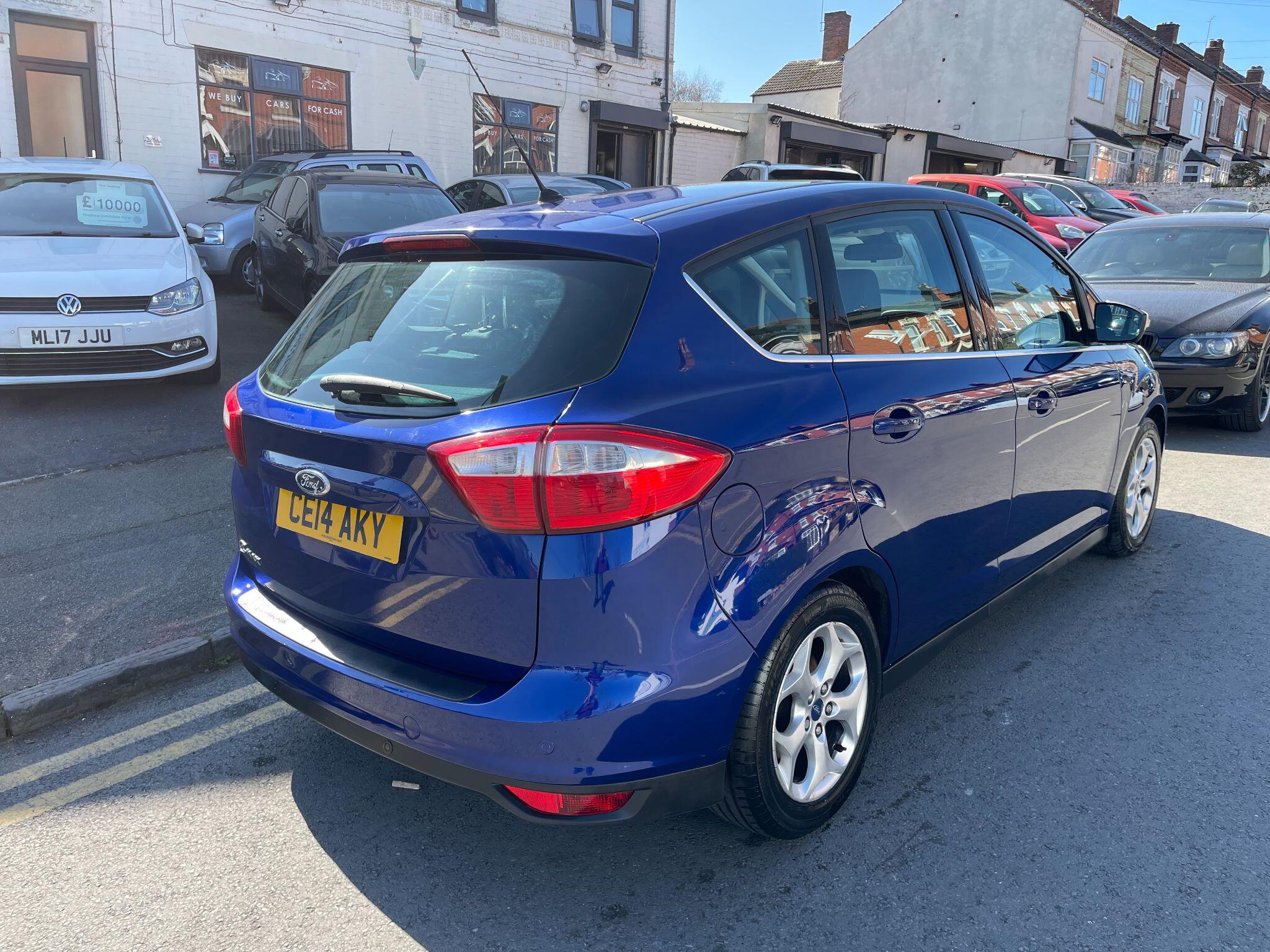 Ford C-Max view 13