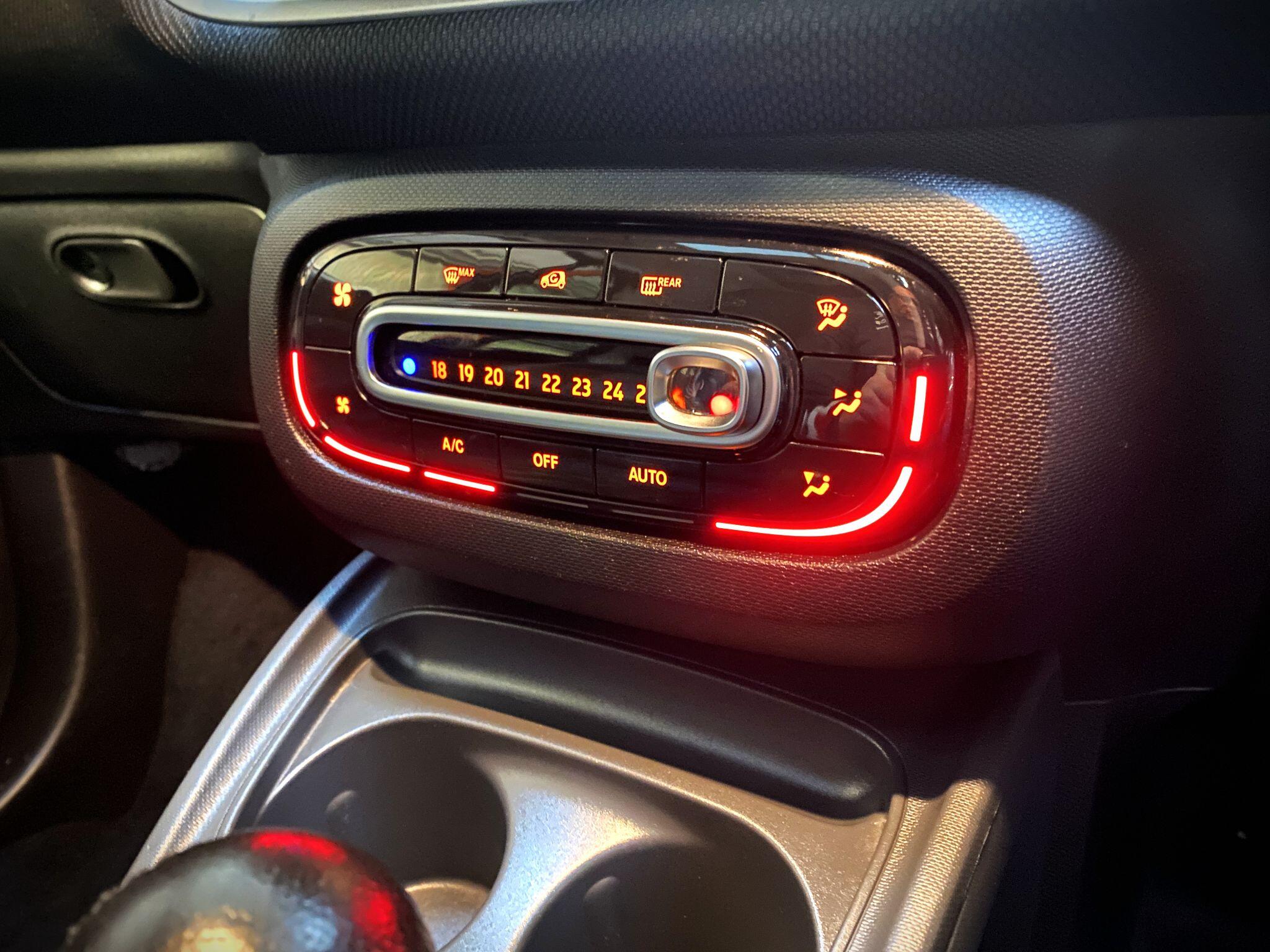 Smart Fortwo view 8