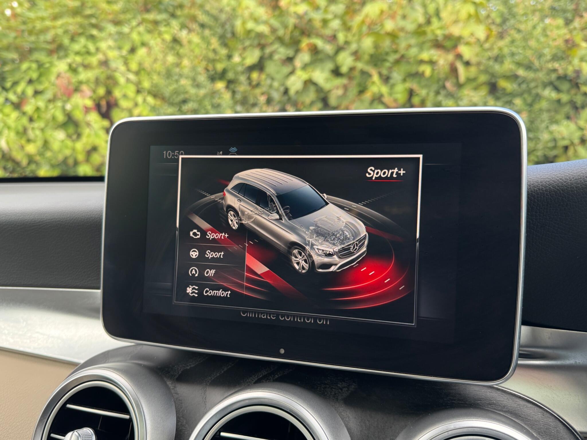 Mercedes-Benz GLC view 53