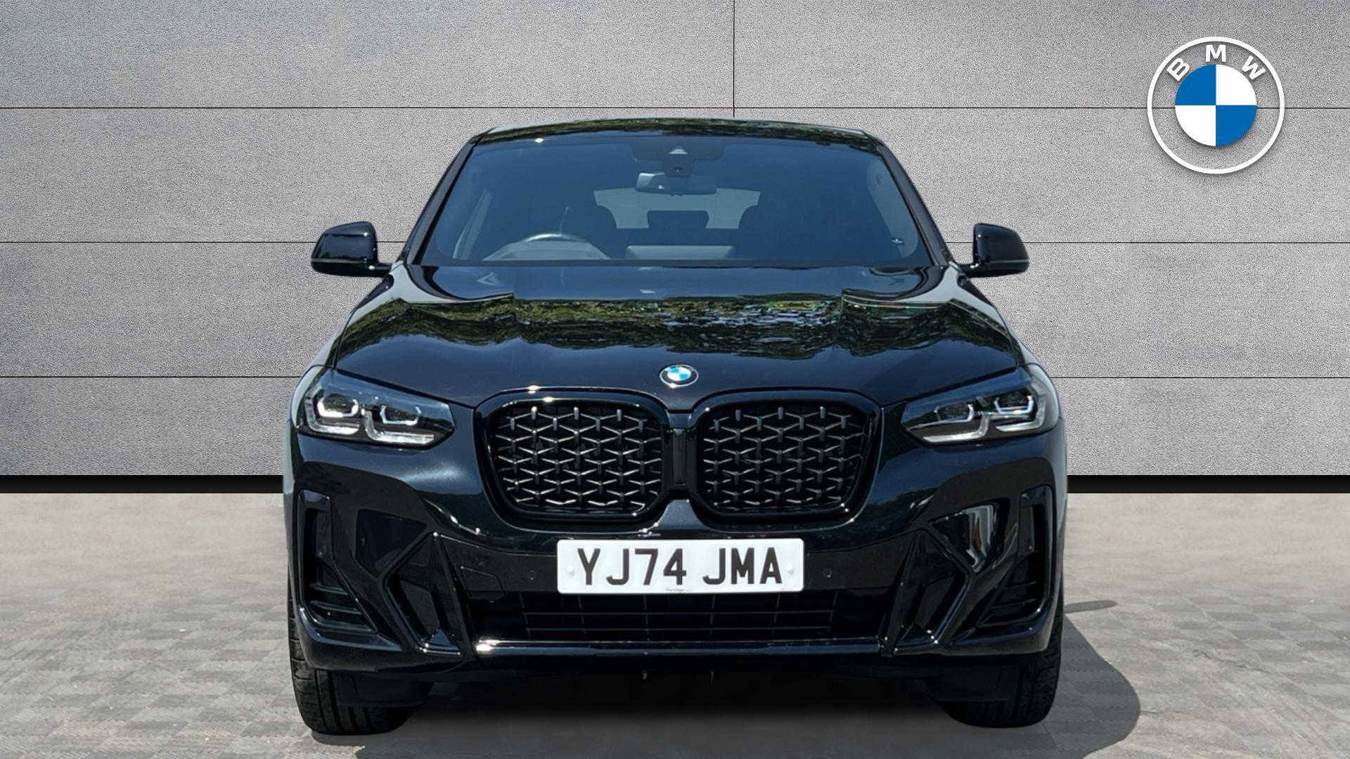 BMW X4 view 16