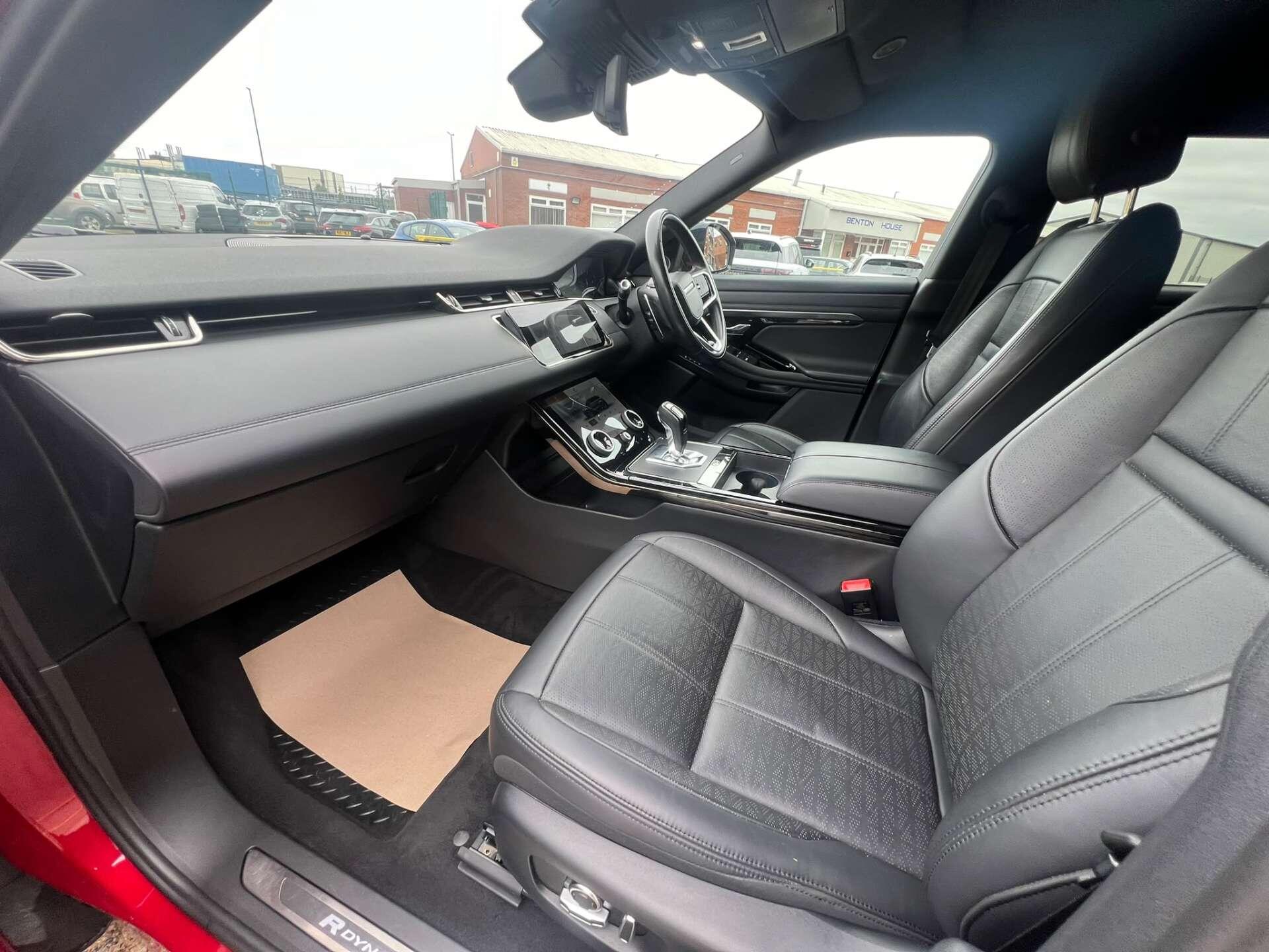 Land Rover Range Rover Evoque view 47