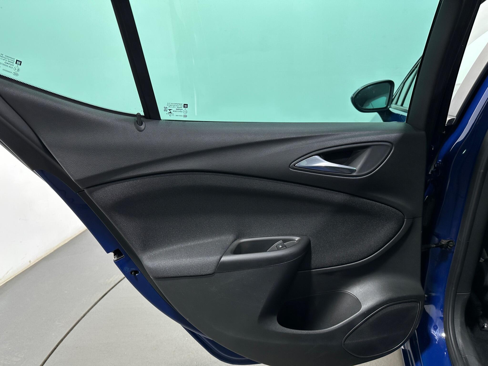 Vauxhall Astra view 39