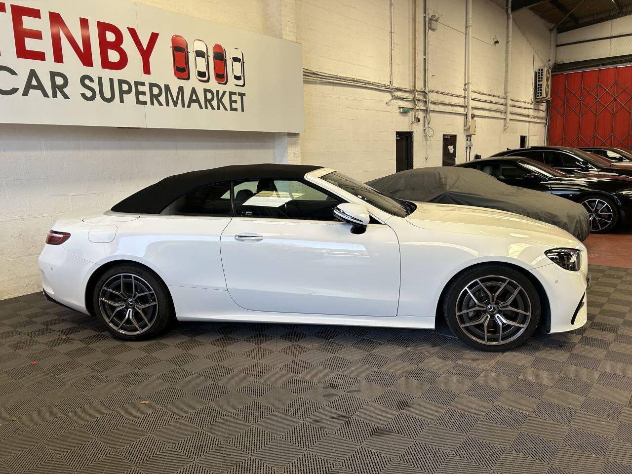 Mercedes-Benz E Class view 11