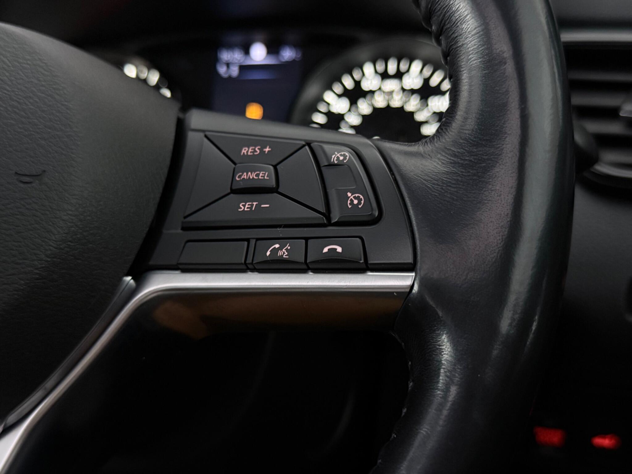 Nissan X-Trail view 17