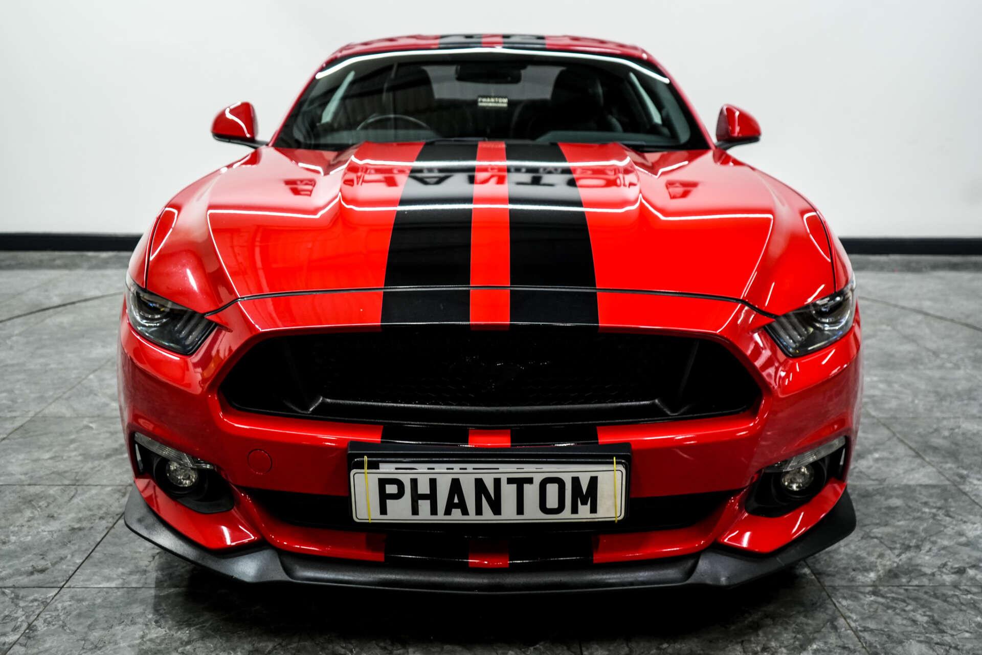 Ford Mustang view 5