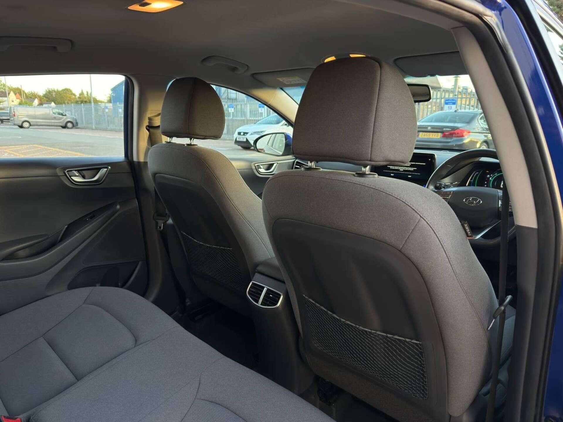 Hyundai Ioniq view 23