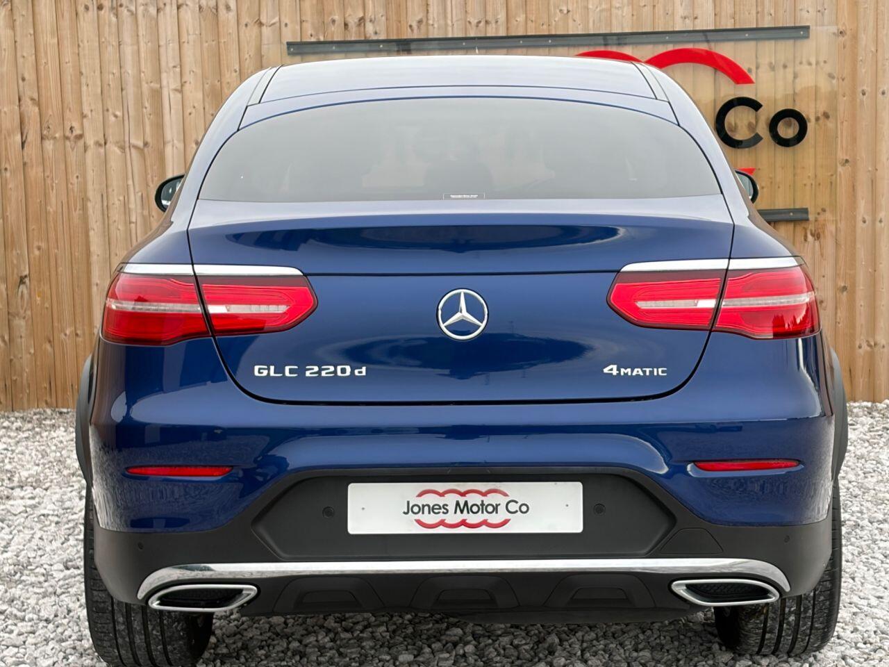 Mercedes-Benz GLC view 9