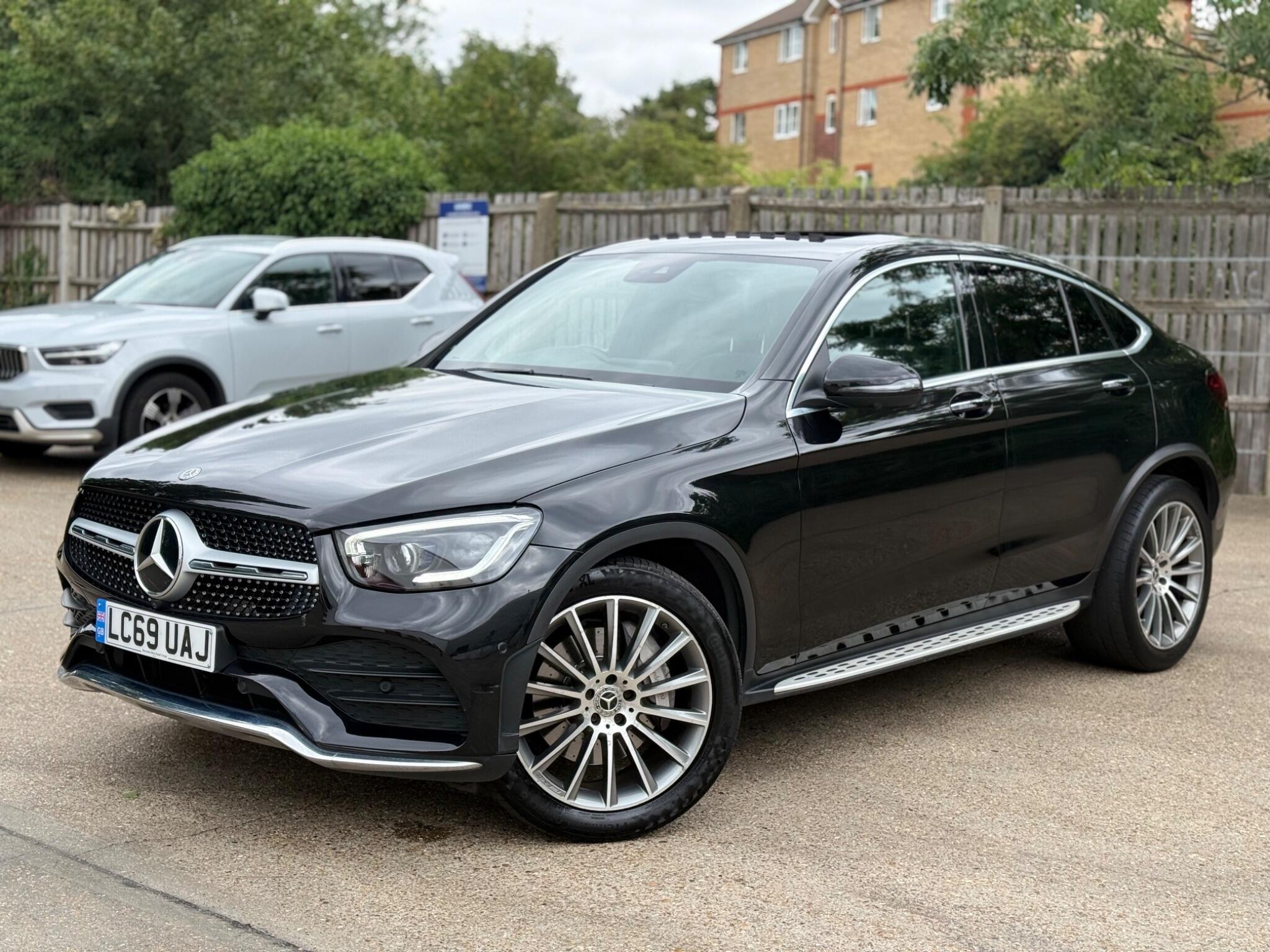 Mercedes-Benz GLC view 3
