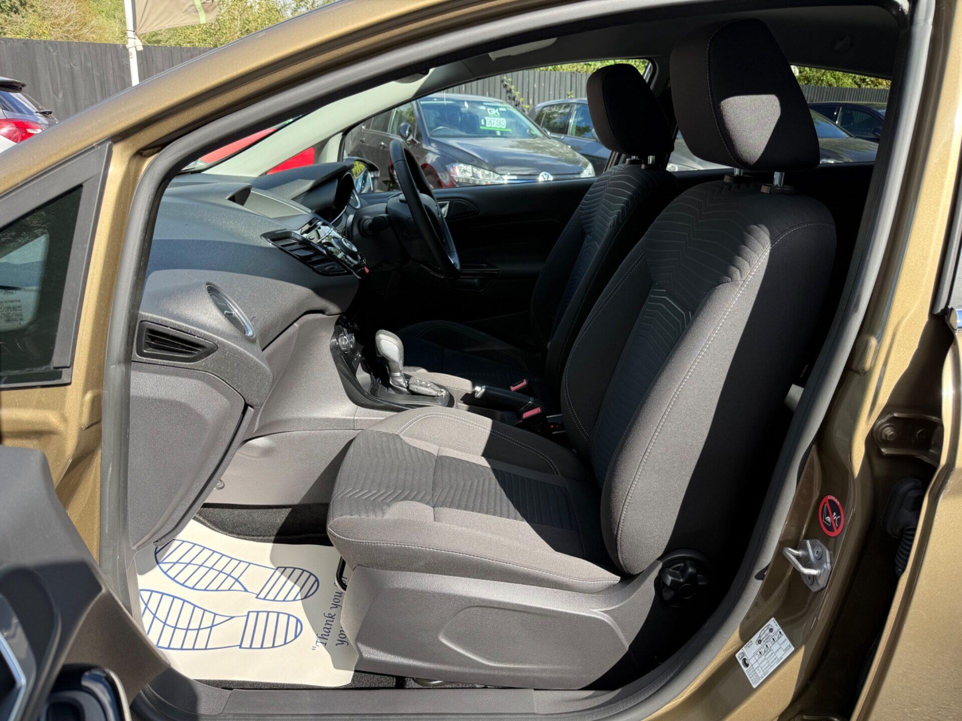 Ford Fiesta view 3