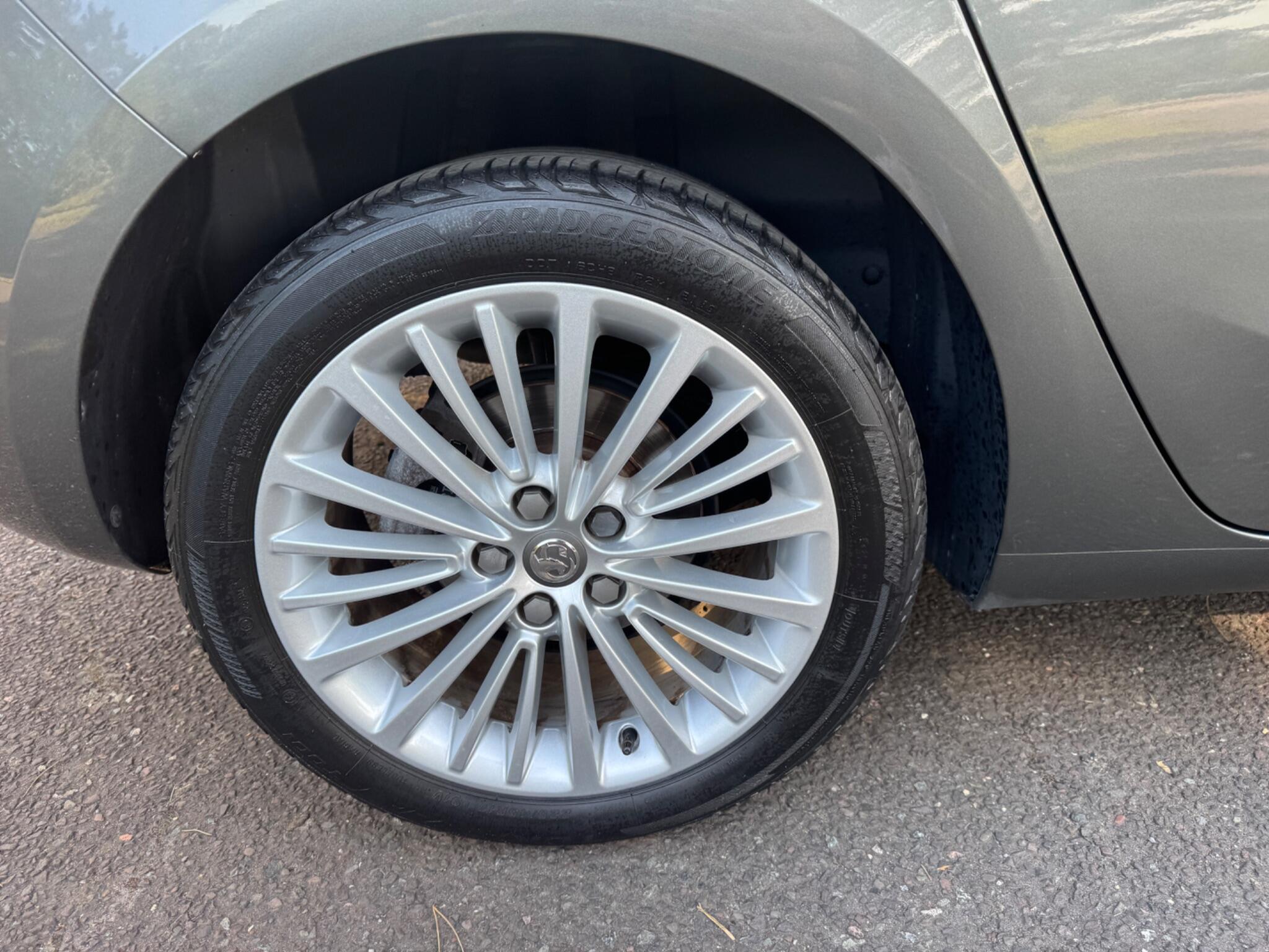 Vauxhall Astra view 42