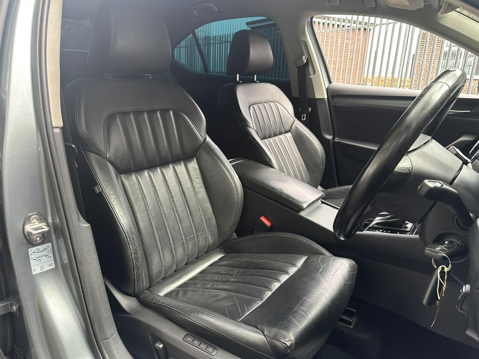 Skoda Superb view 11