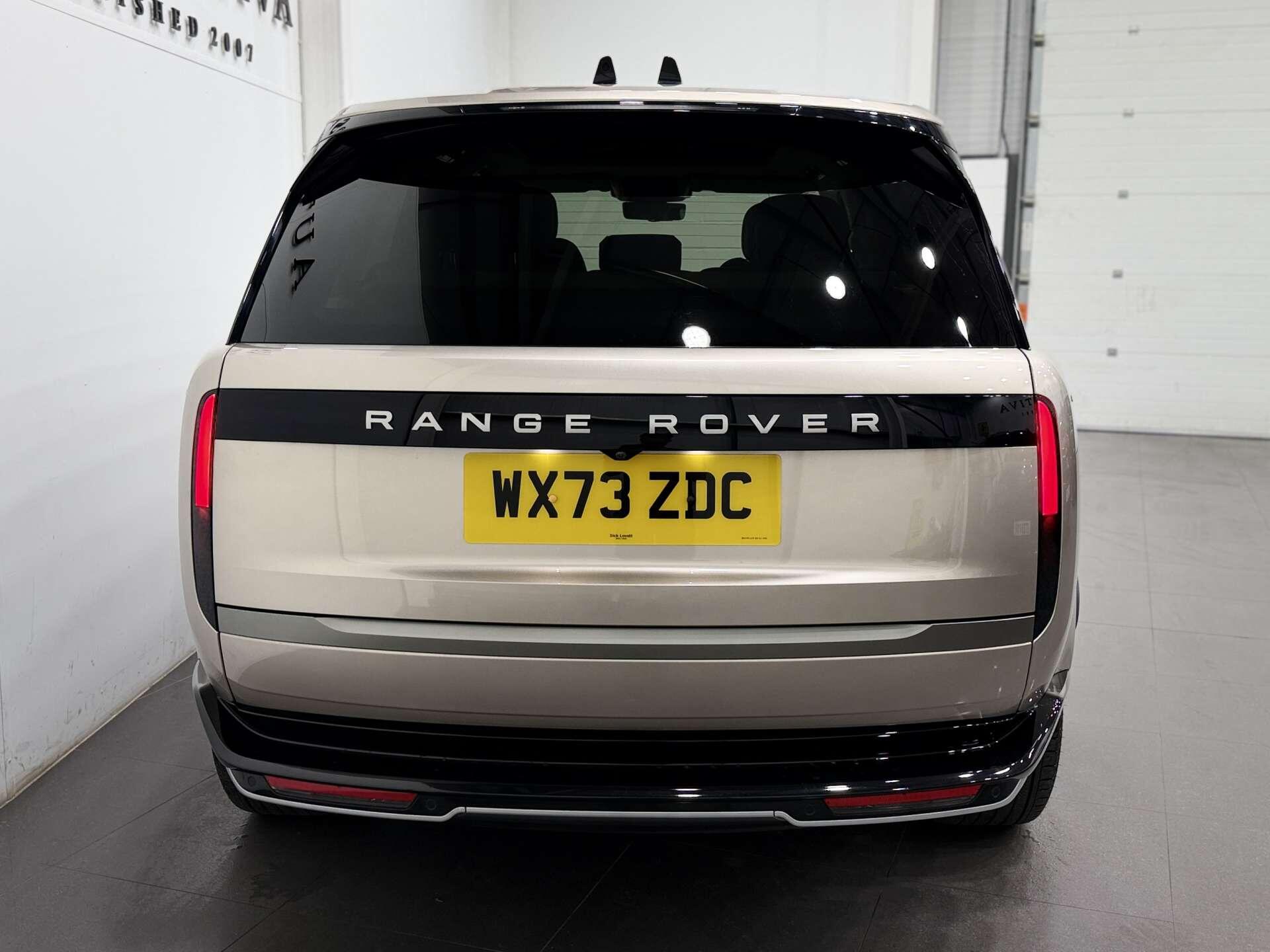 Land Rover Range Rover view 7