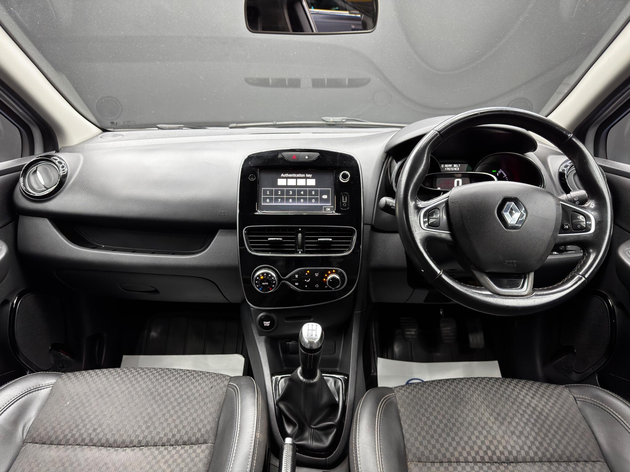 Renault Clio view 10