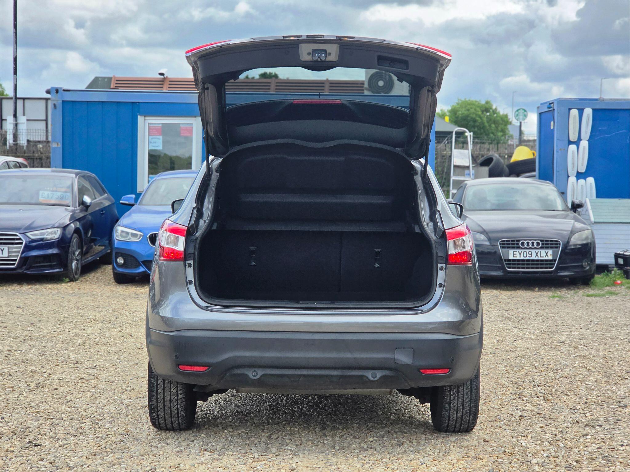 Nissan Qashqai view 27