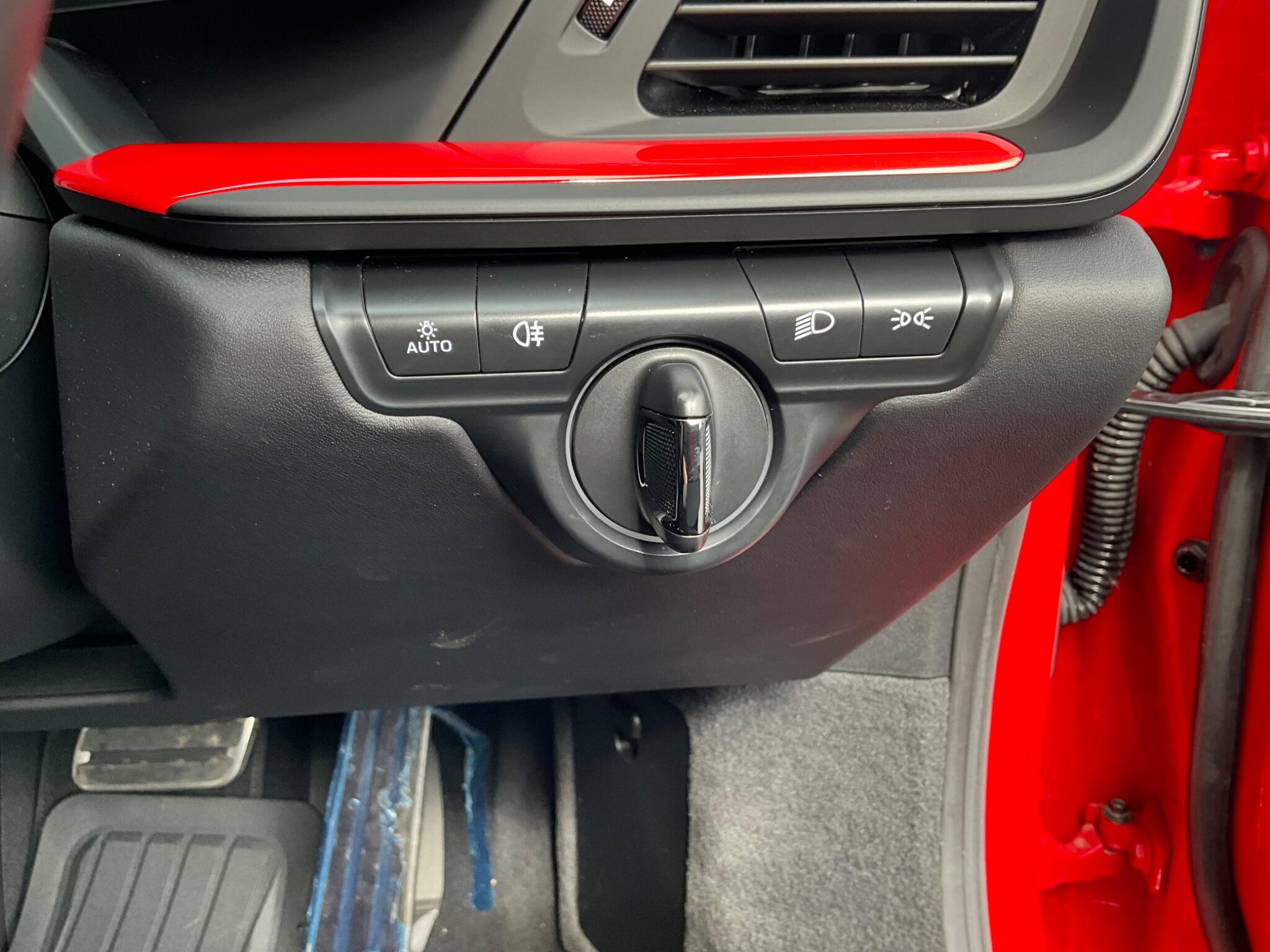 Porsche 911 view 15