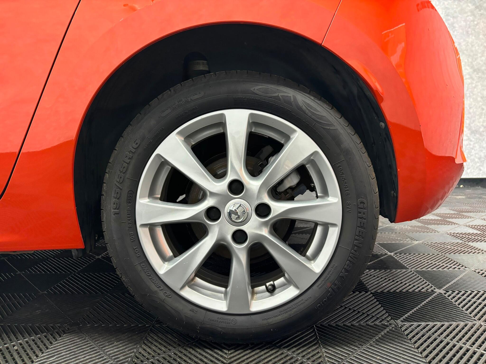 Vauxhall Corsa view 23