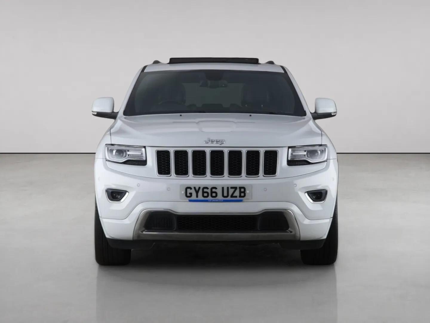 Jeep Grand Cherokee view 5