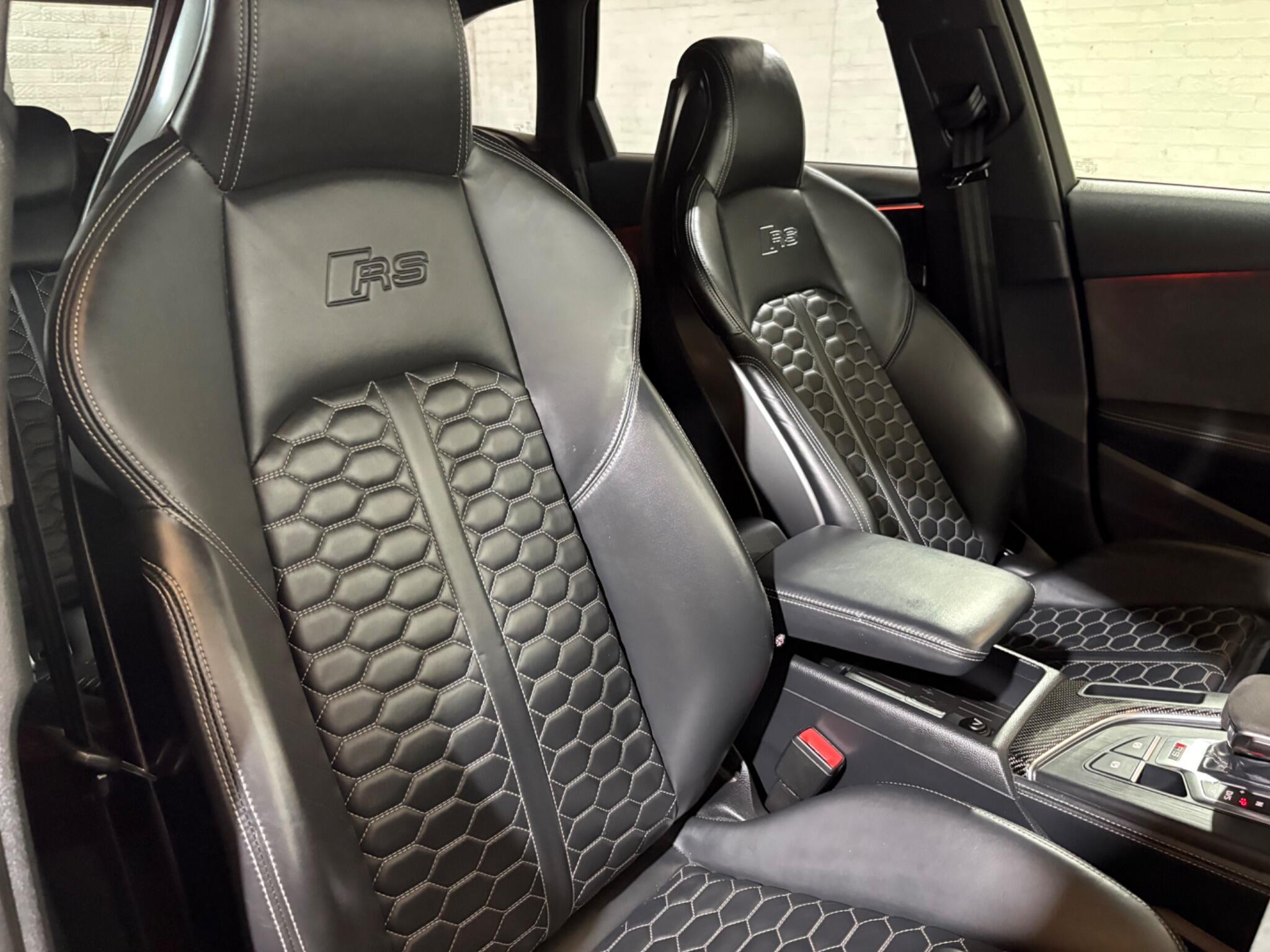 Audi RS4 Avant view 36