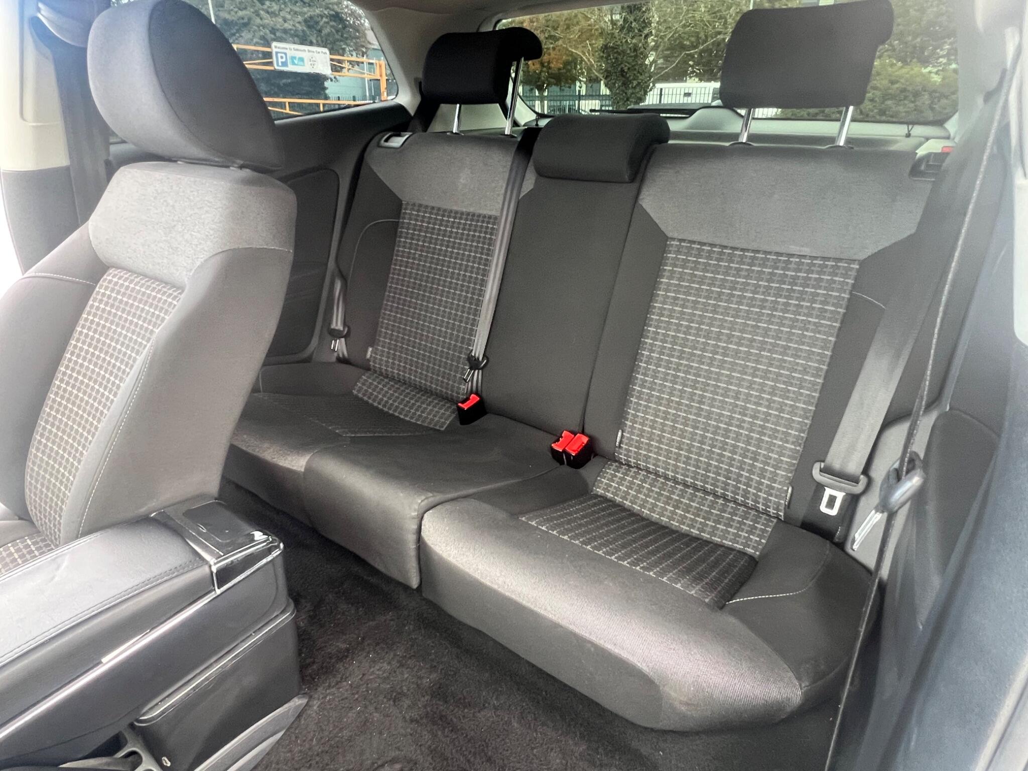 Volkswagen Polo view 21
