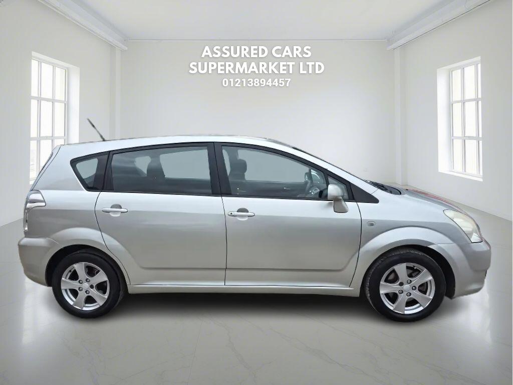 Toyota Corolla Verso view 9