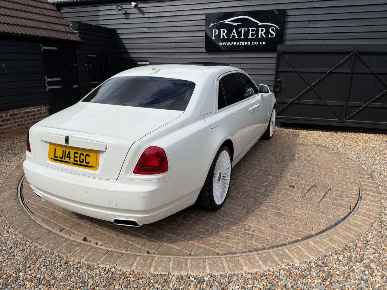 Rolls-Royce Ghost view 50