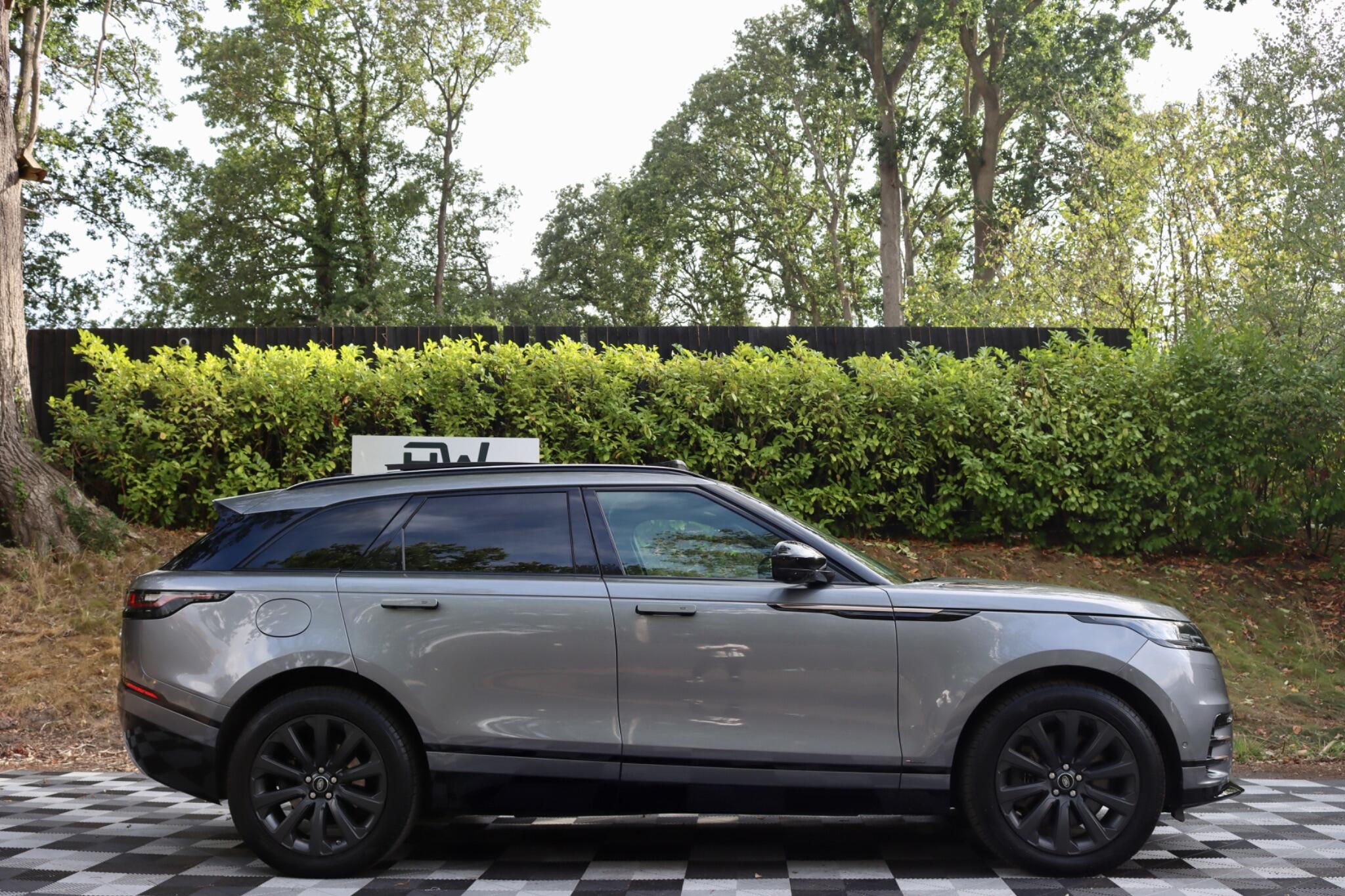 Land Rover Range Rover Velar view 21