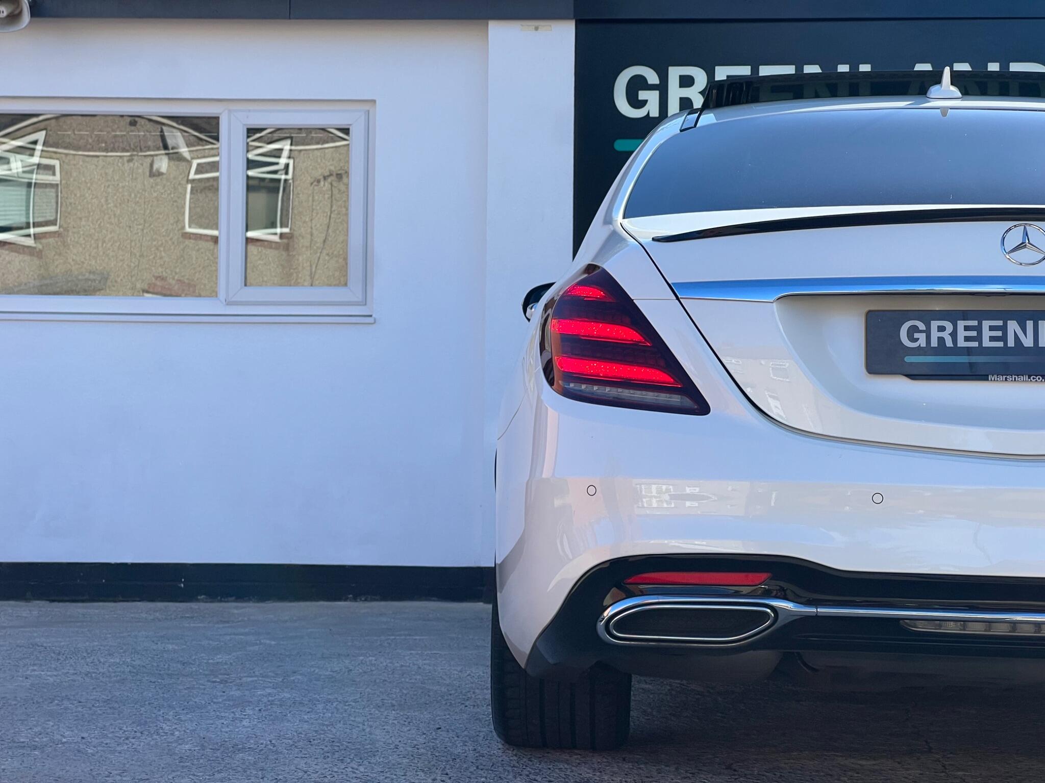 Mercedes-Benz S-Class view 27