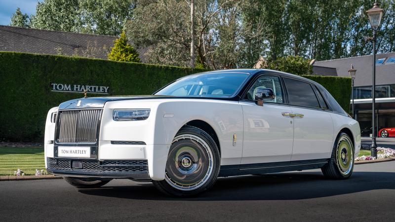 Rolls-Royce Phantom view 11