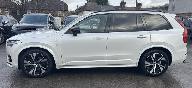 2021 Volvo XC90 2.0h T8 Twin Engine Recharge 11.6kWh R-Design Pro Auto 4WD Euro 6 (s/s) 5dr • 60,000 miles image 4
