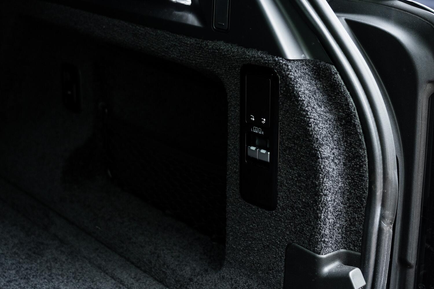 Land Rover Range Rover view 52