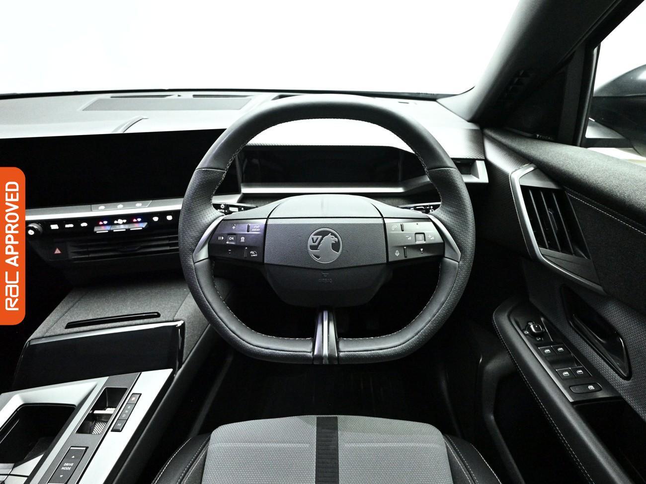 Vauxhall Grandland view 9