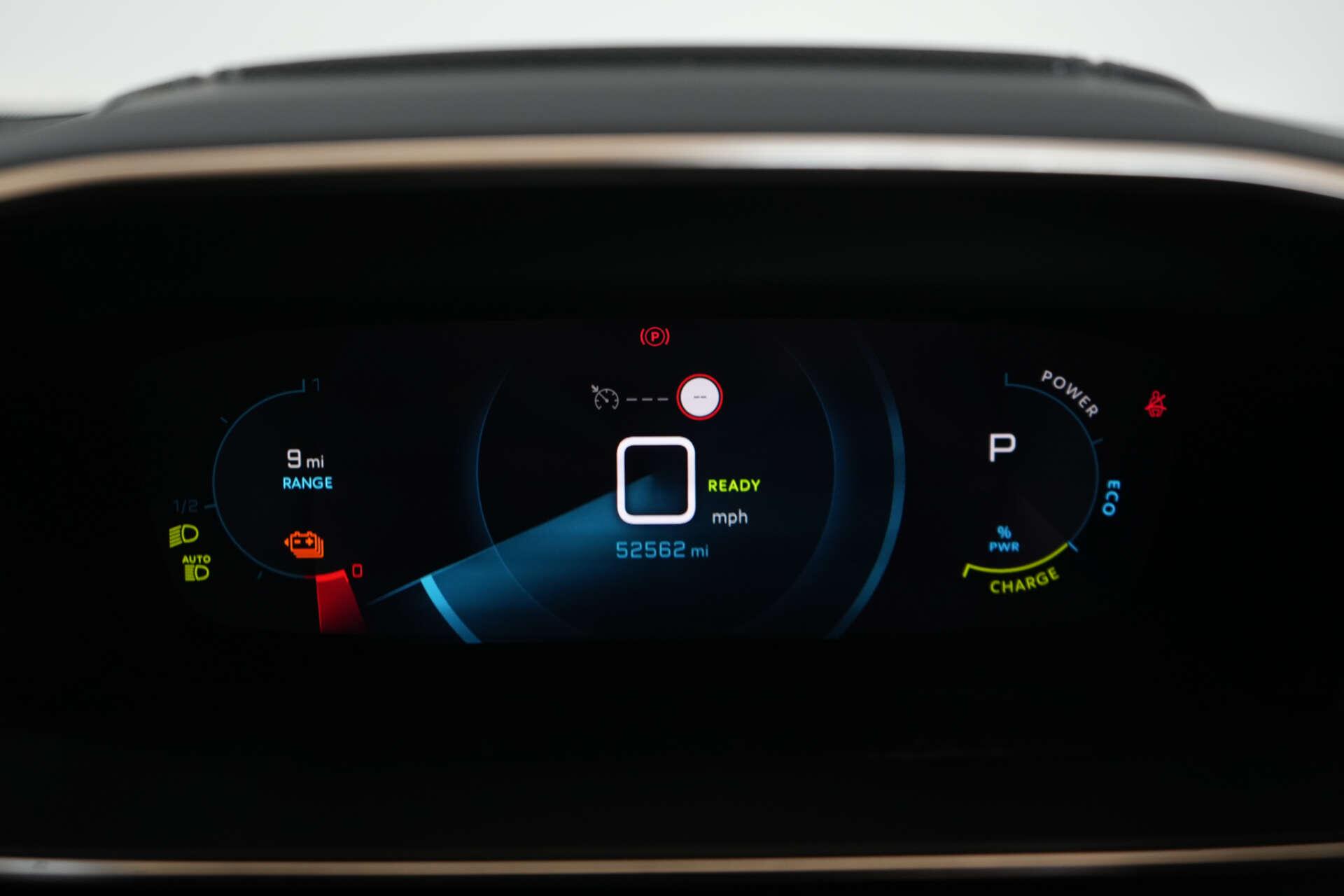 Peugeot e-2008 view 38