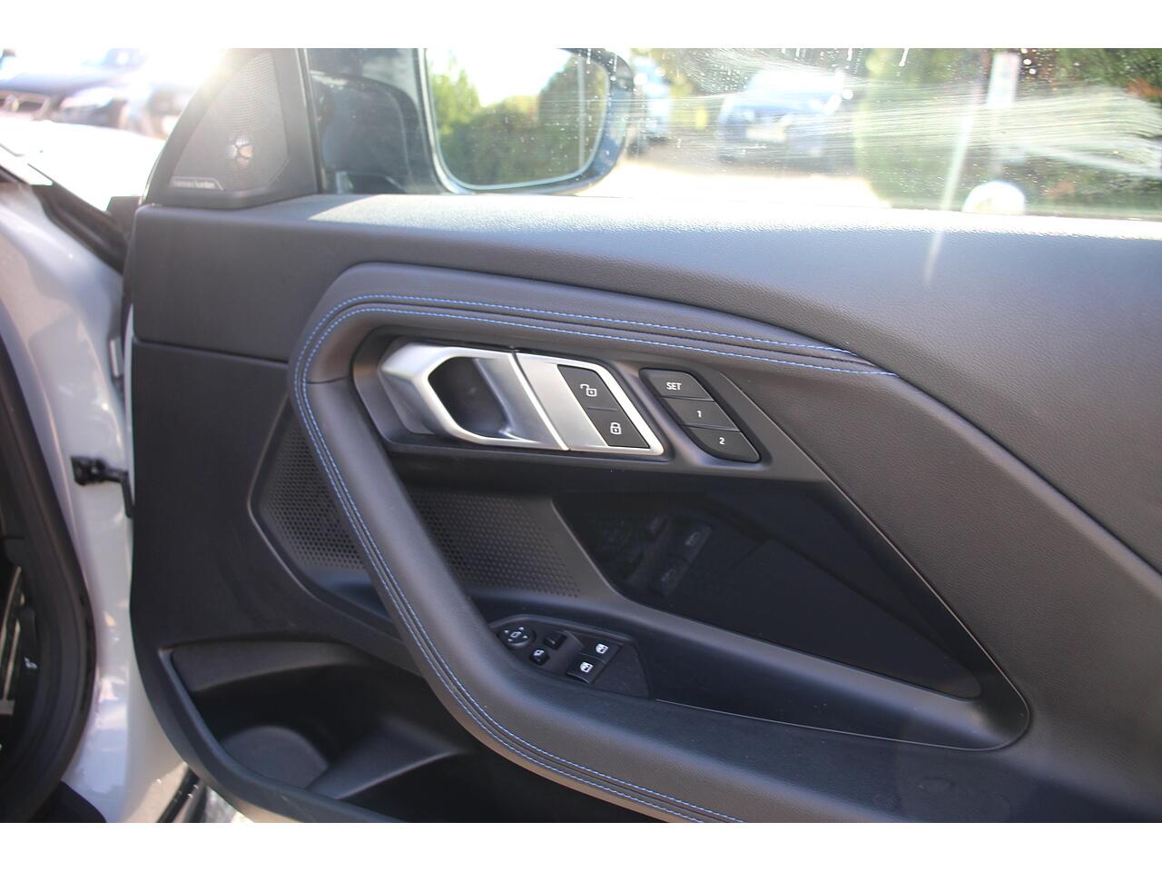 BMW 2 Series view 41
