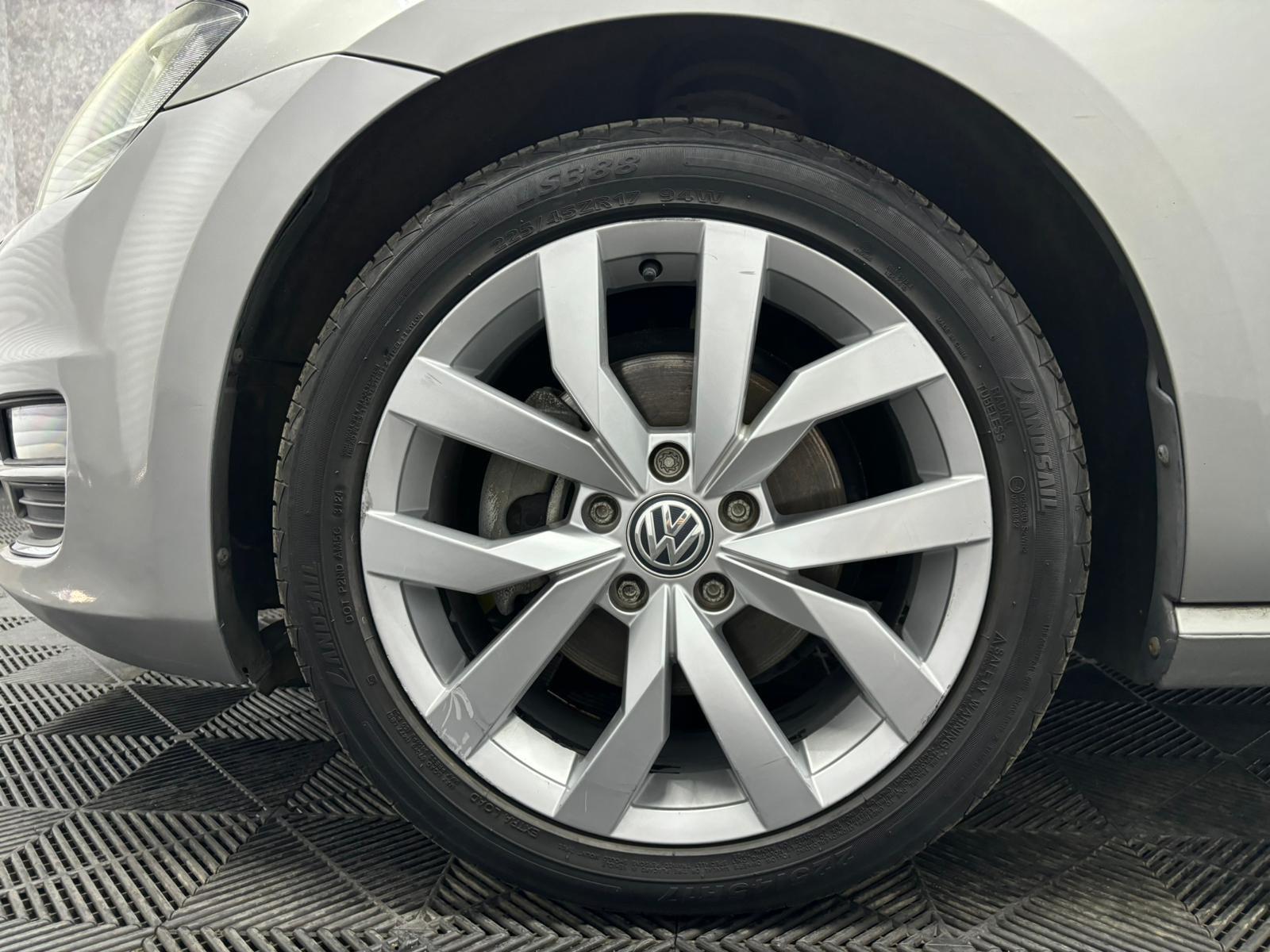 Volkswagen Golf view 34
