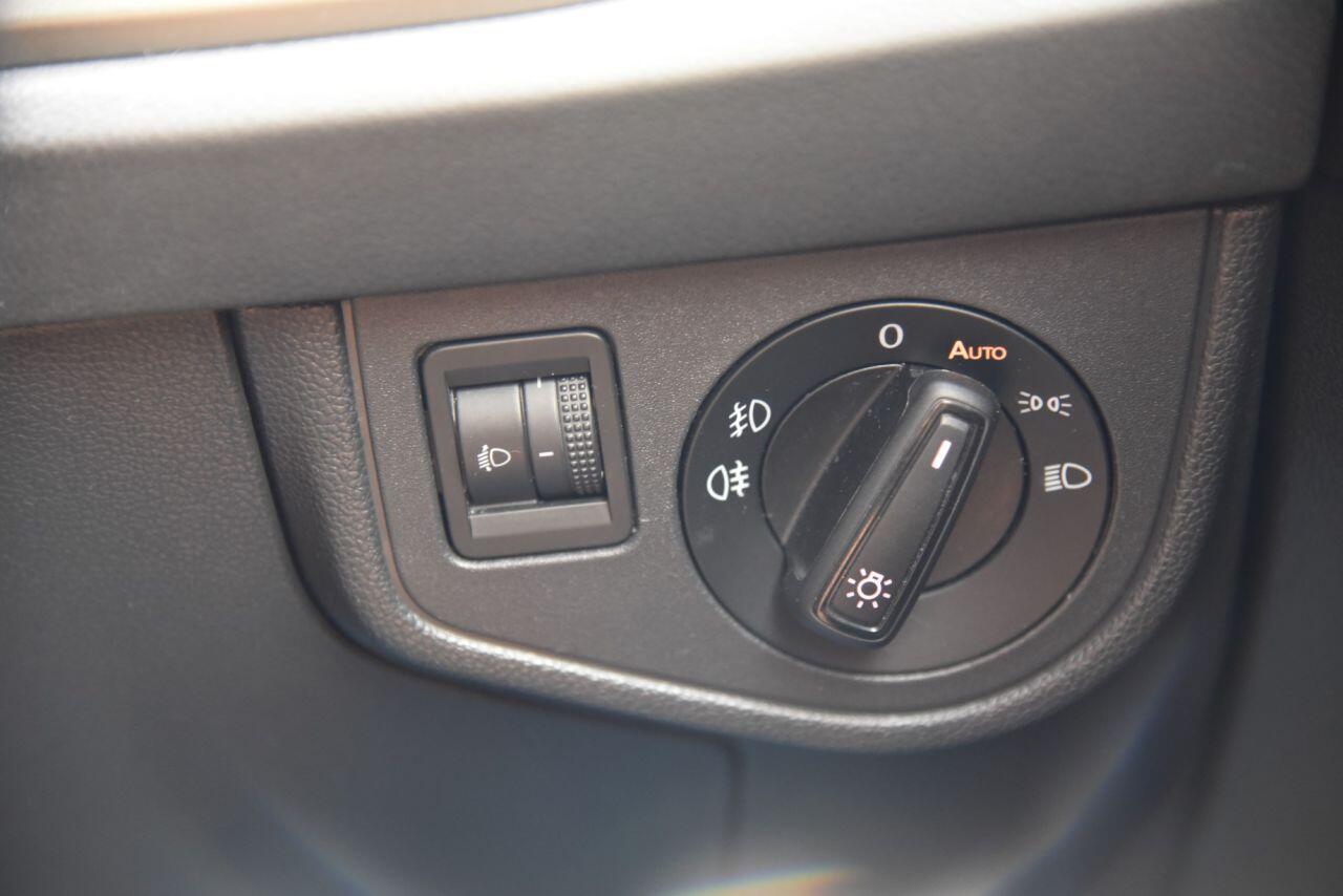 Volkswagen Polo view 33