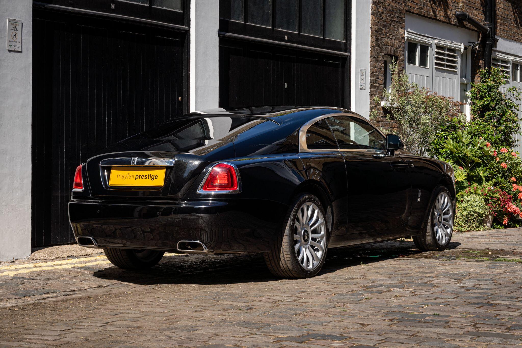 Rolls-Royce Wraith view 19