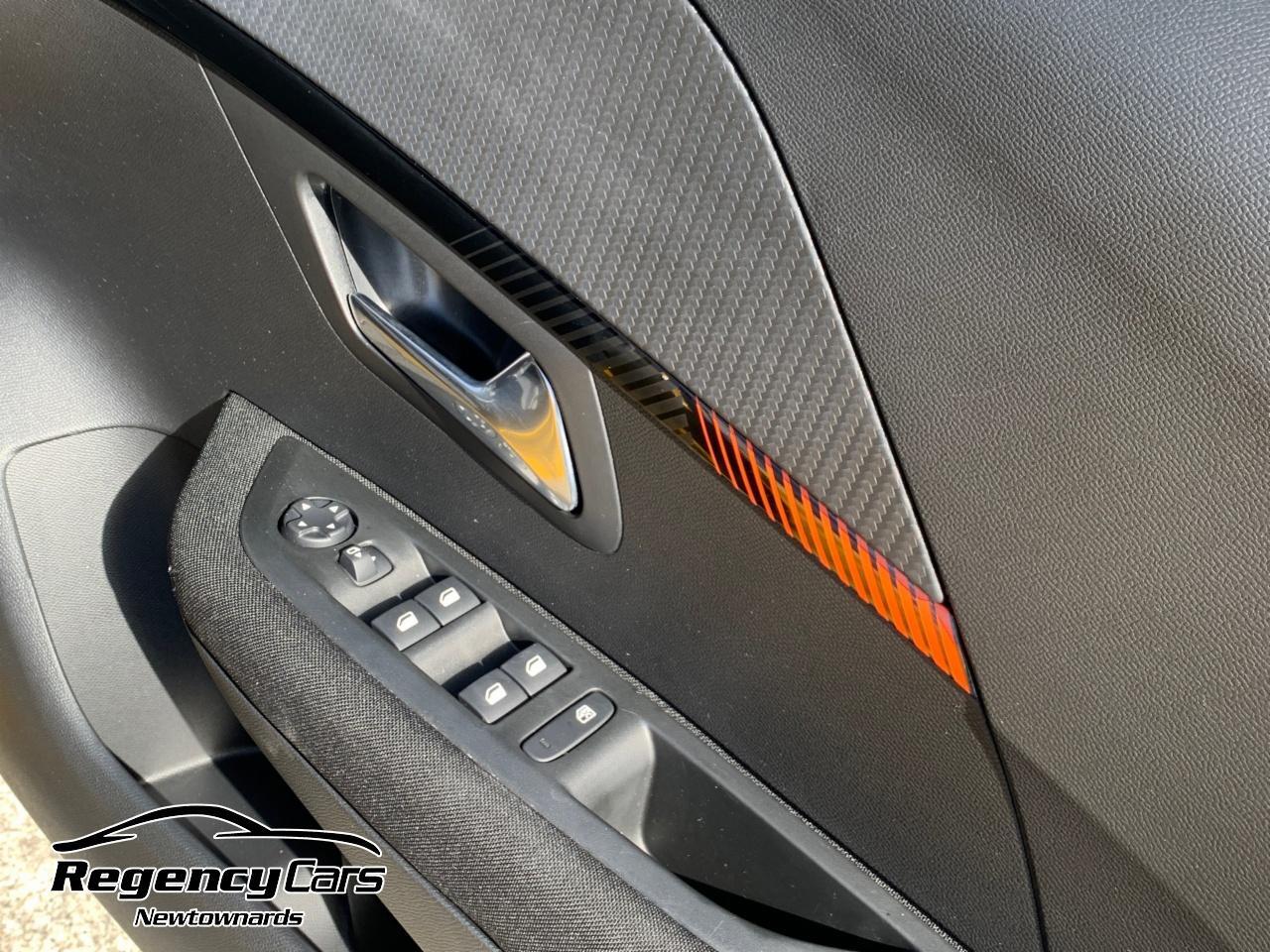 Peugeot 208 view 21