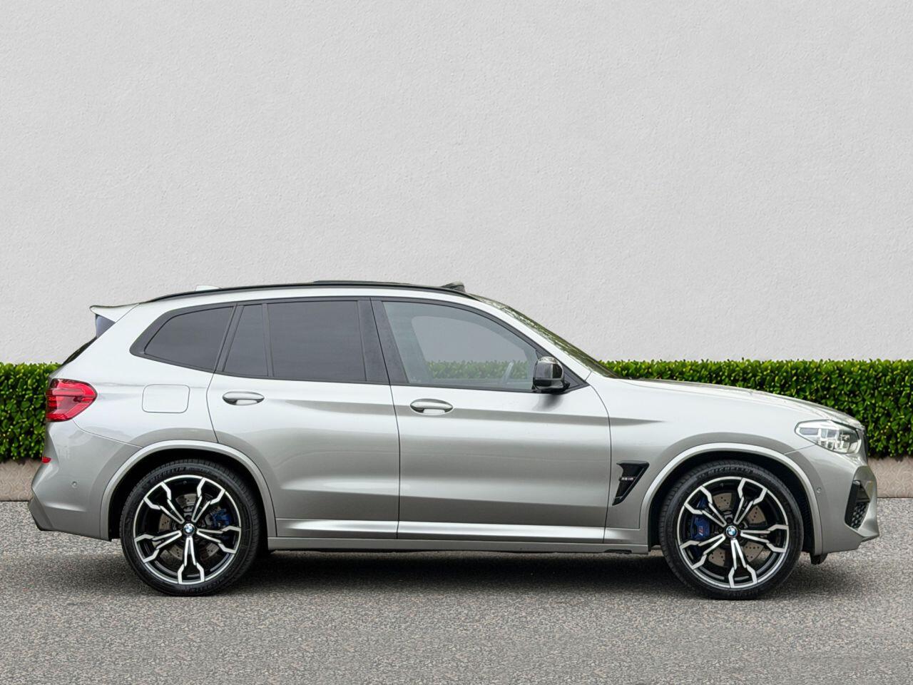 BMW X3 M view 8