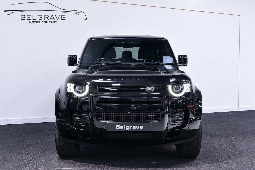 Land Rover Defender view 5
