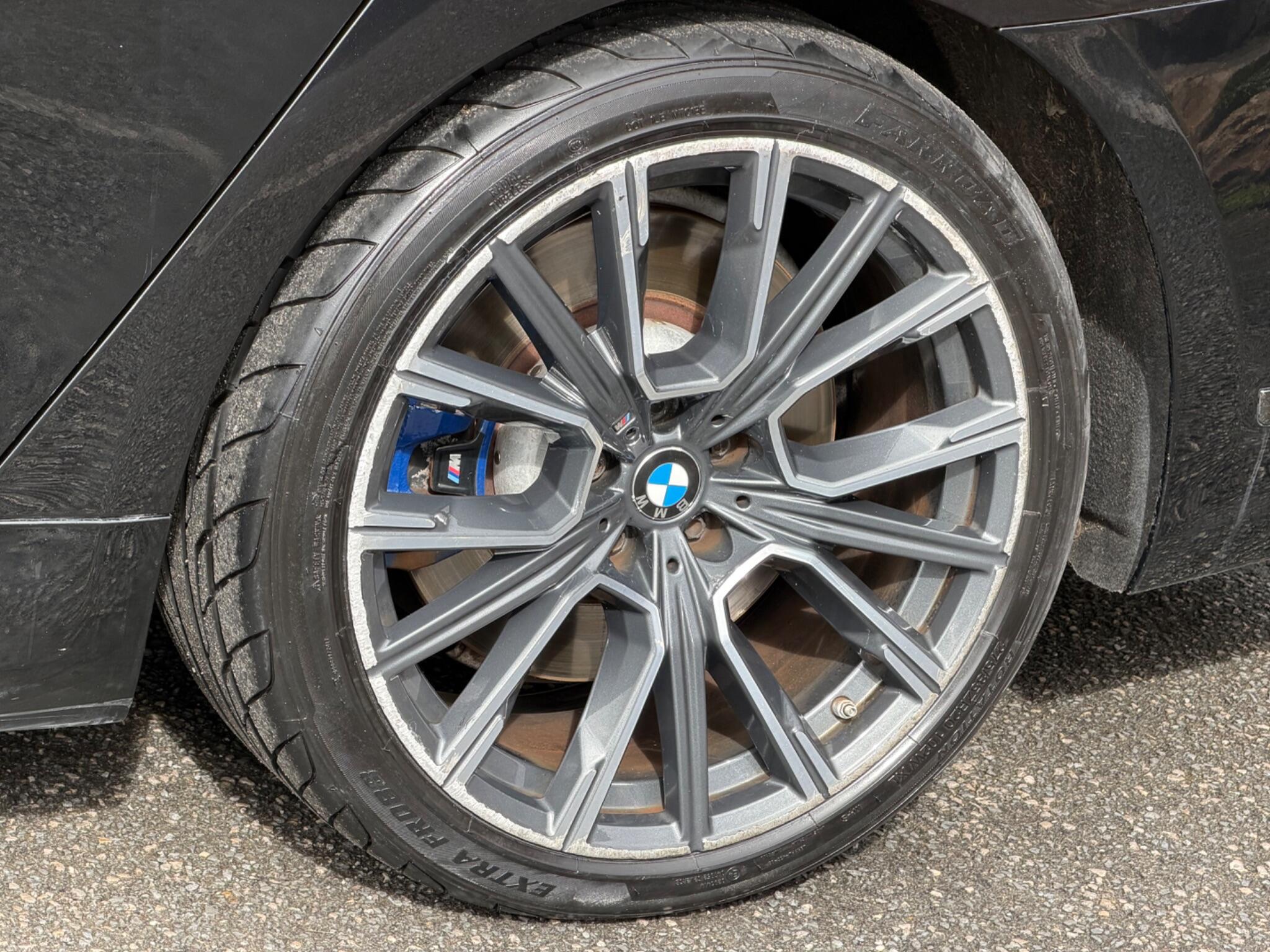 BMW 7 Series view 60