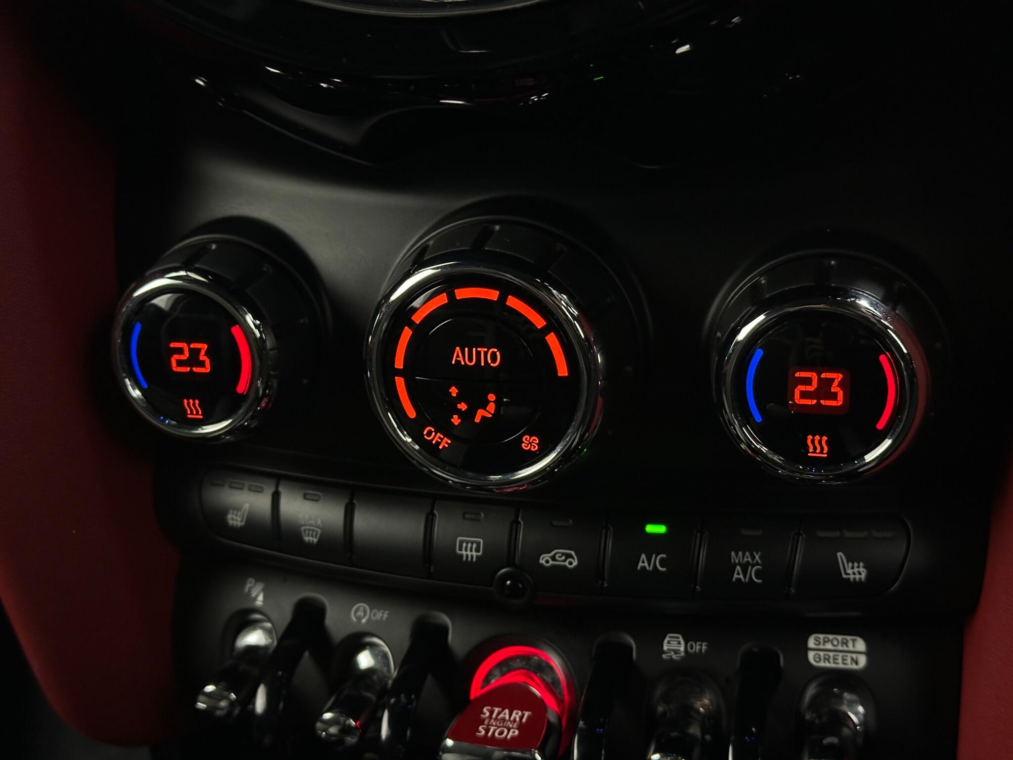 Mini Hatch view 23