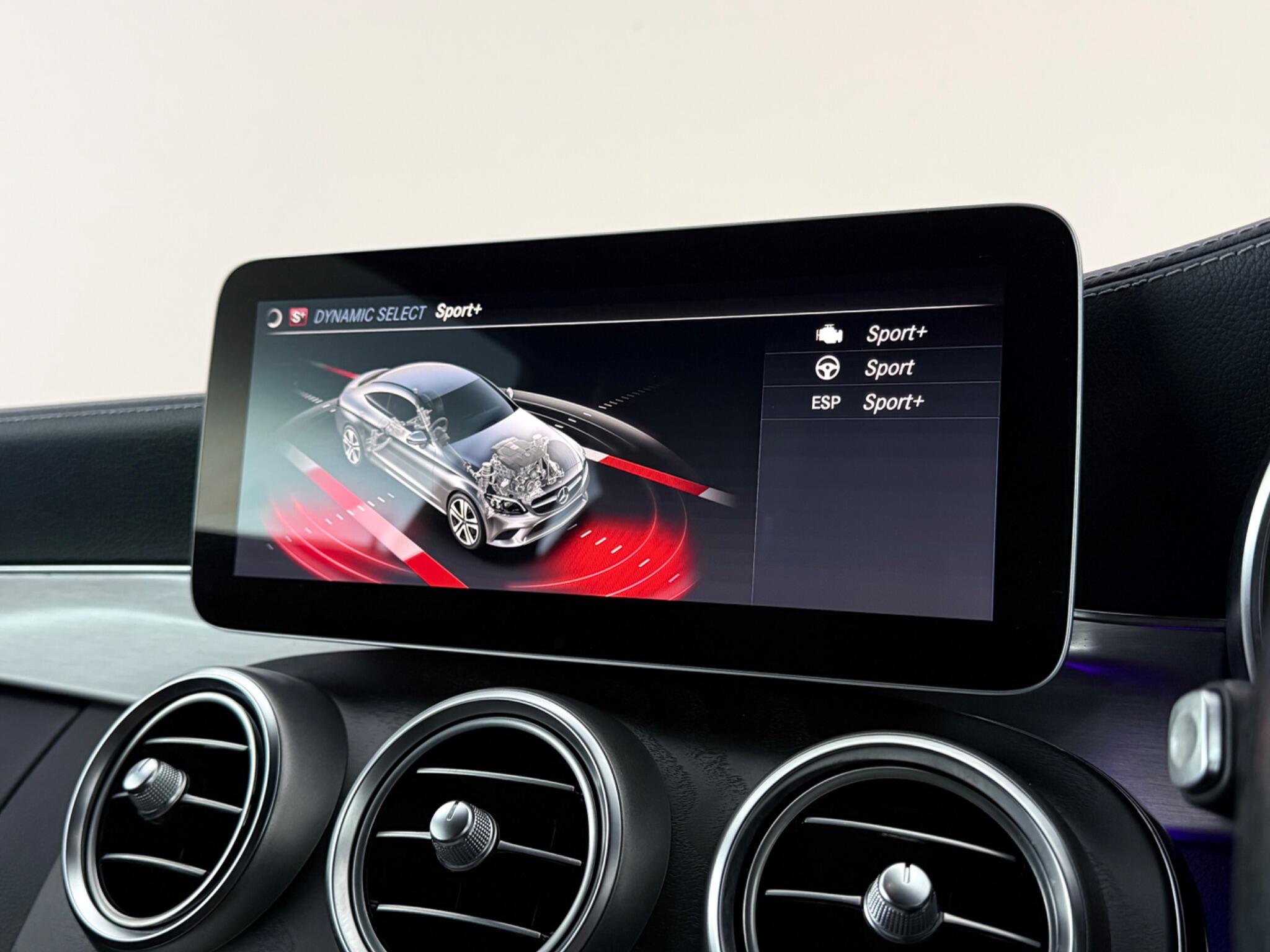 Mercedes-Benz C-Class view 26