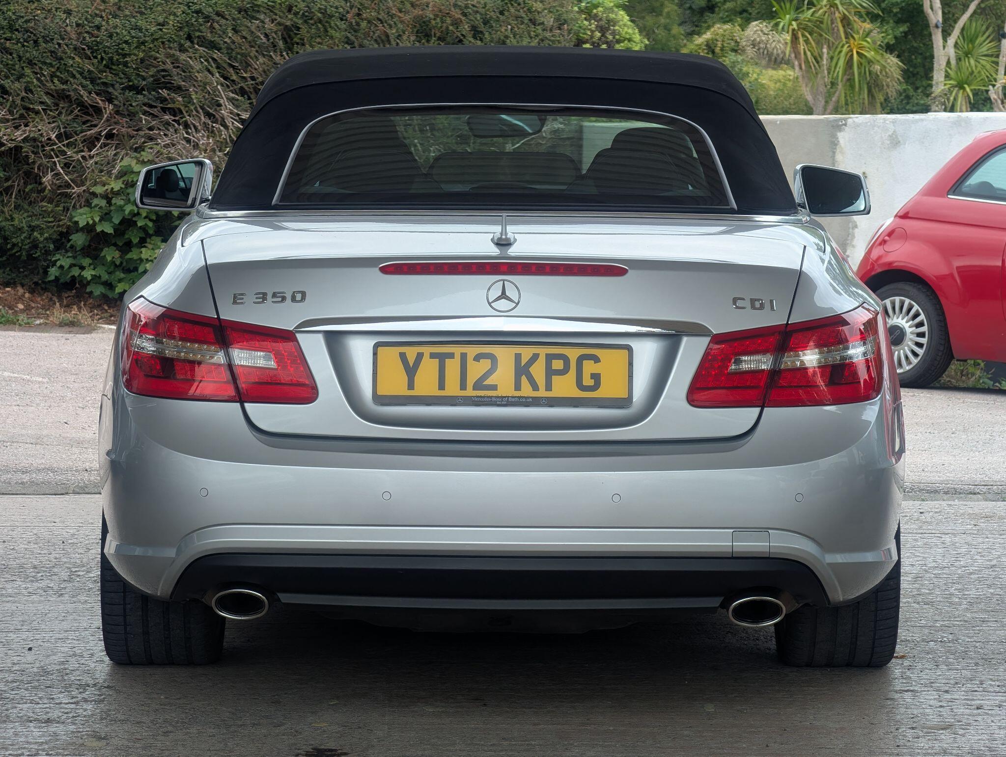 Mercedes-Benz E-Class view 14