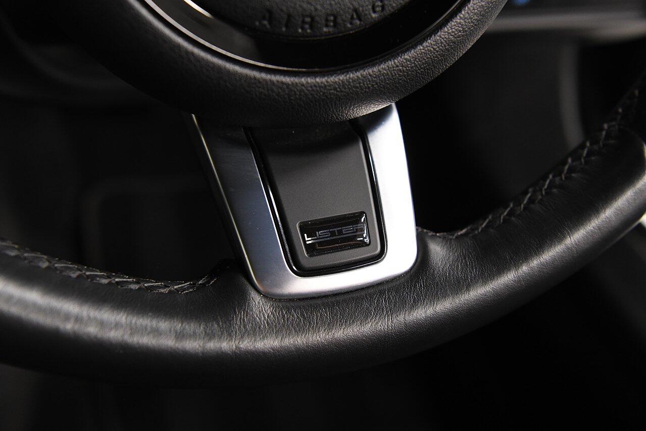Jaguar F-Type view 24