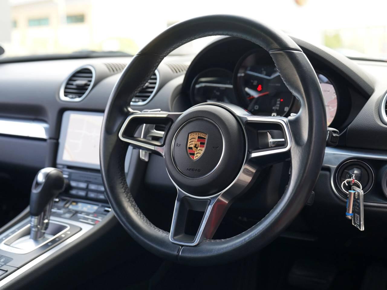 Porsche Cayman view 4