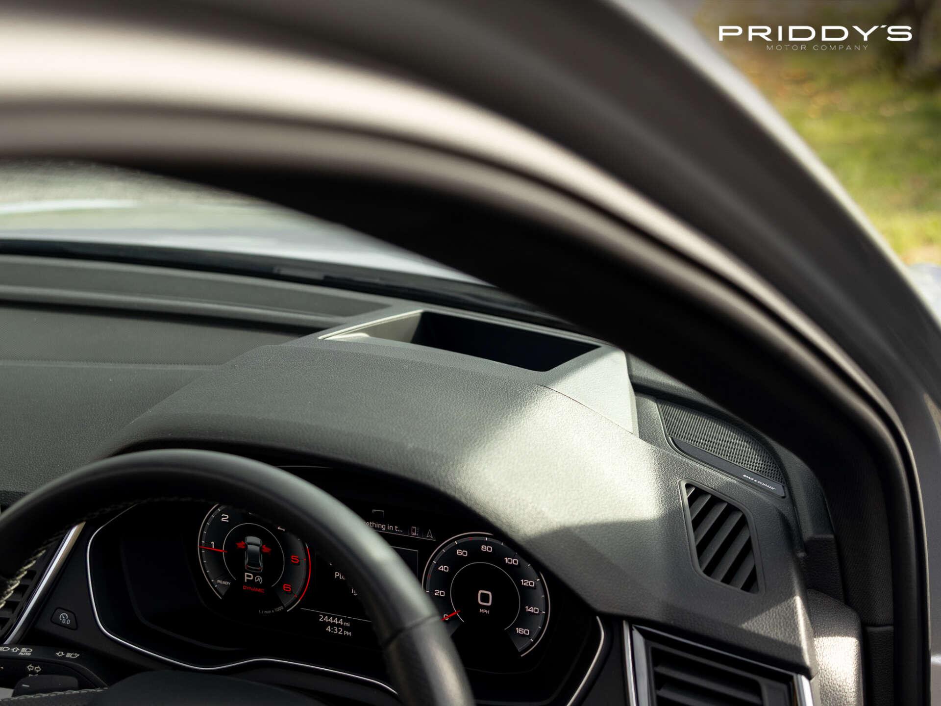 Audi Q5 view 38